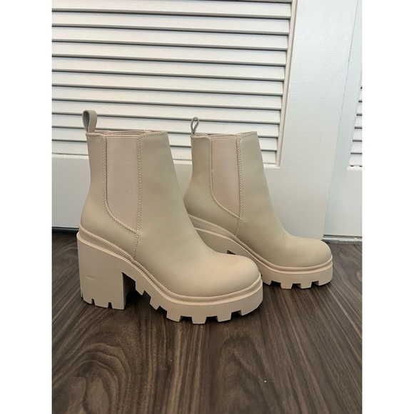 Steve Madden Tan Booties - Picture 3 of 8